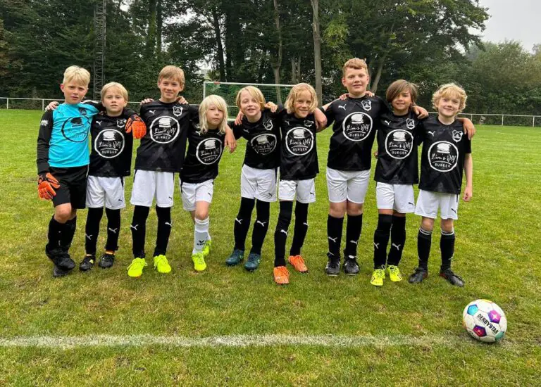 U12